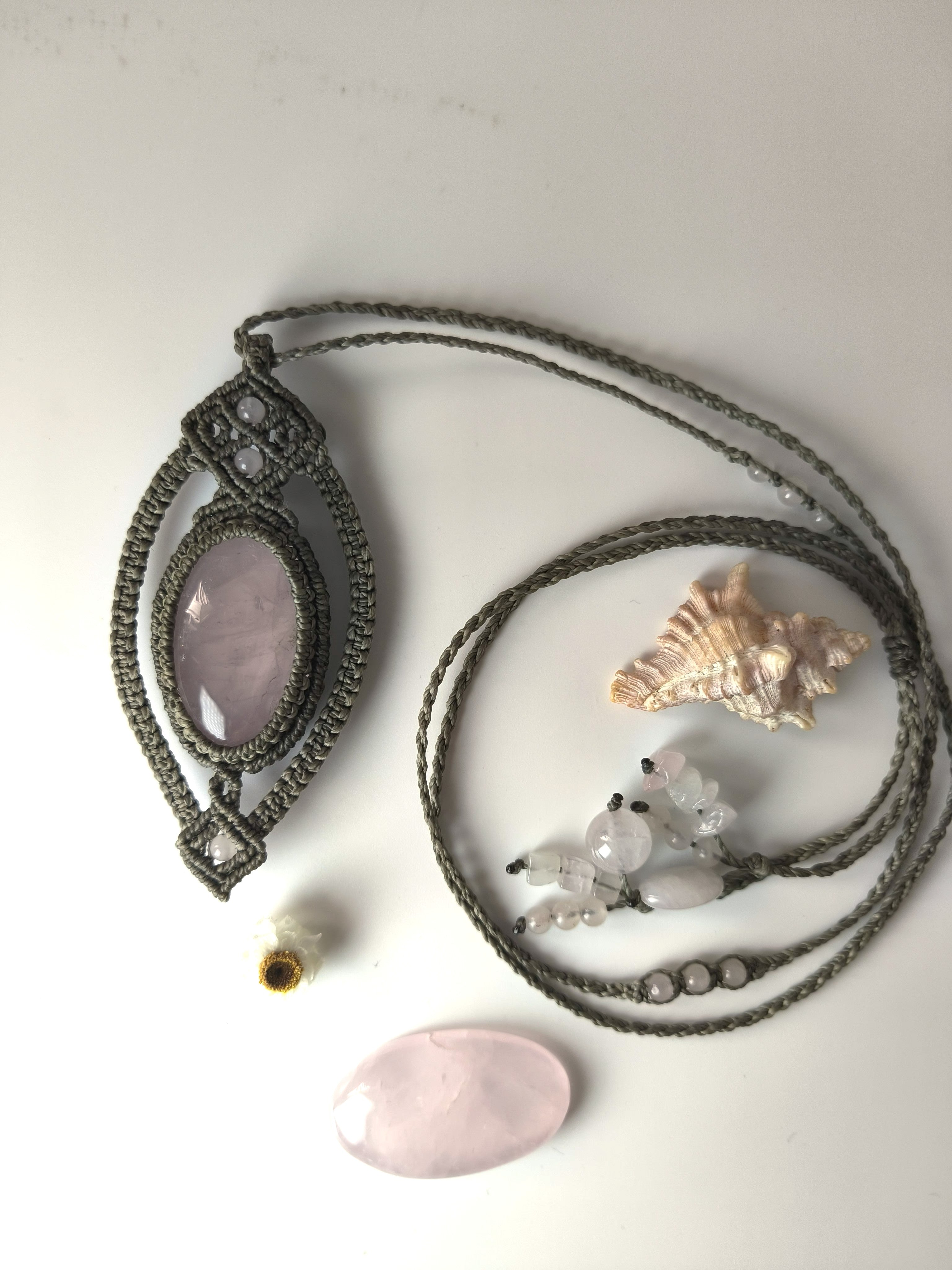 Collier Apesanteur Quartz Rose