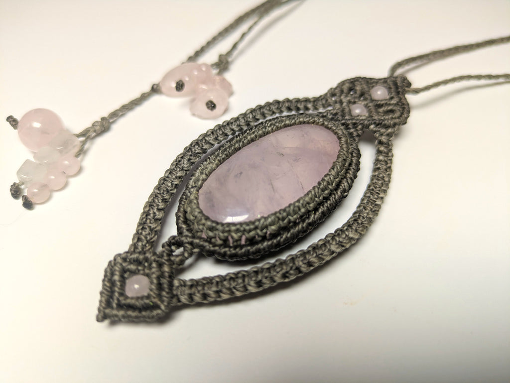 Collier APESANTEUR