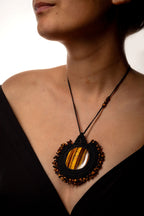 Collier INTI