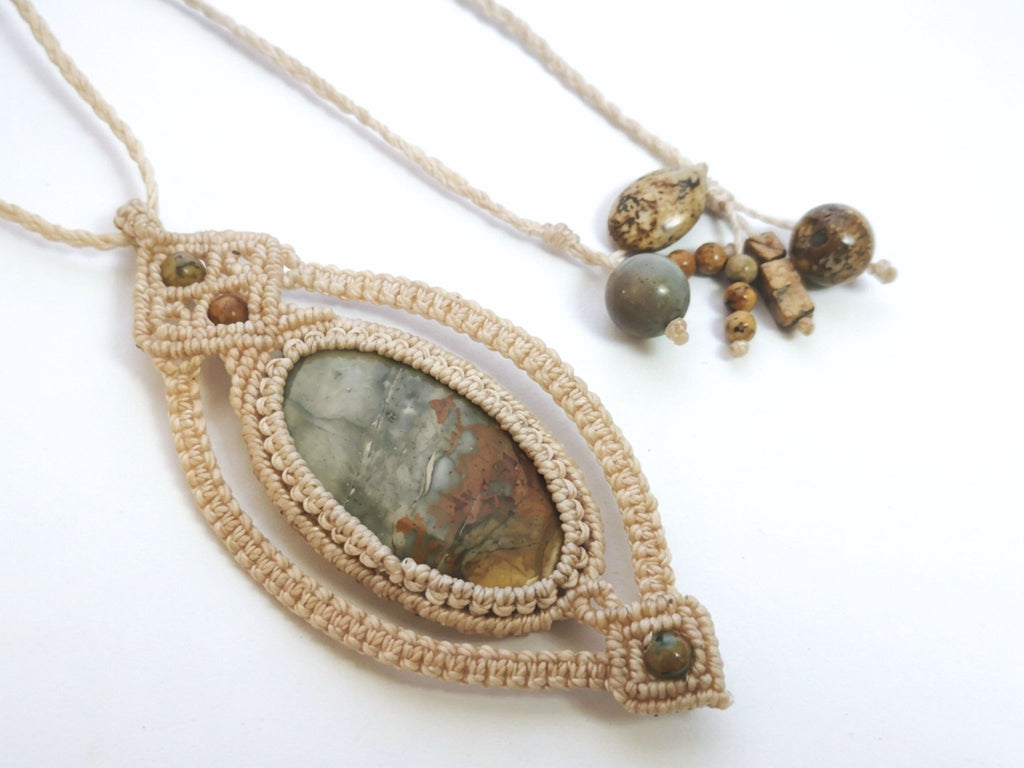 Collier APESANTEUR